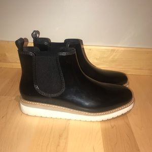 Black Chealse Boot